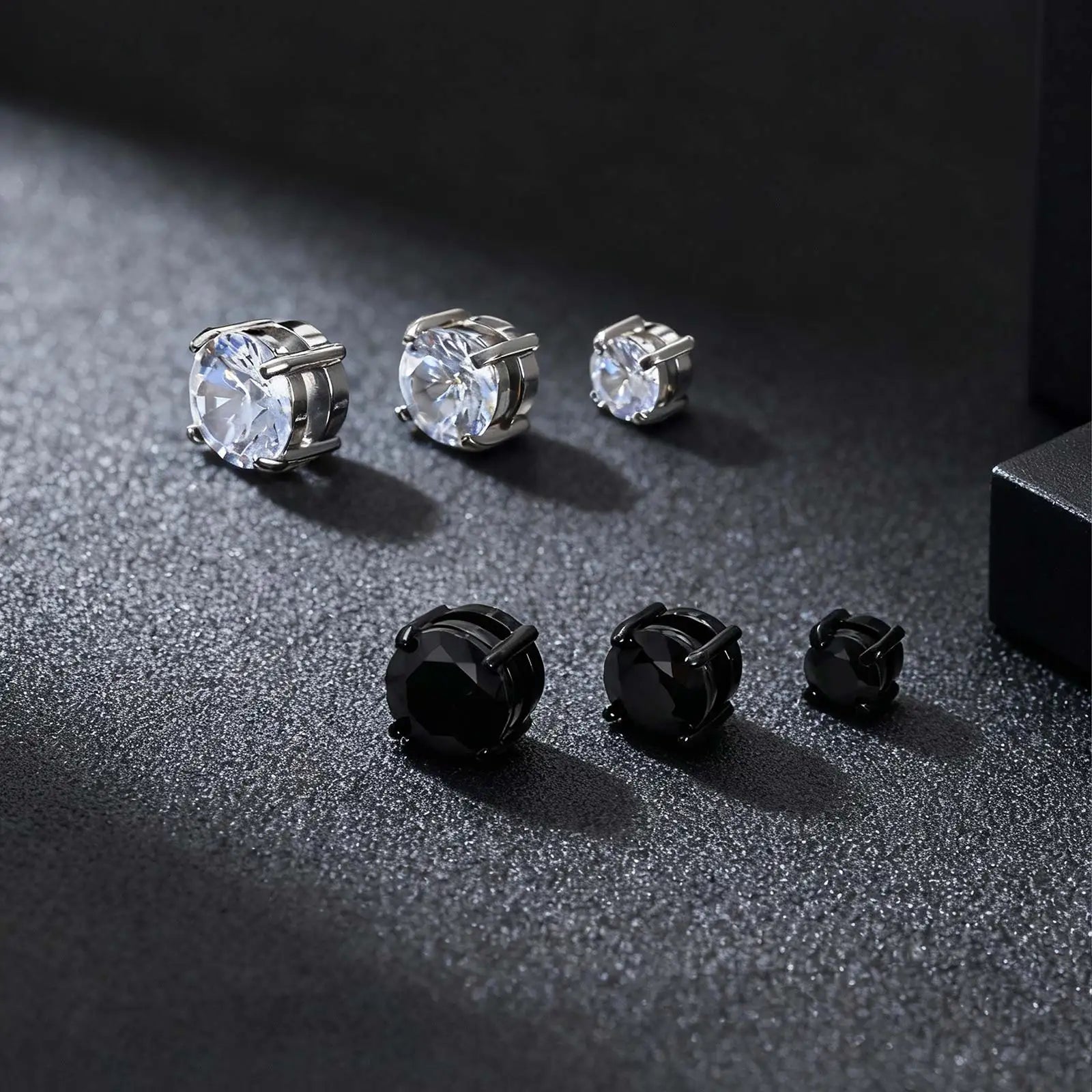 Punk Round Zircon Magnetic Ear Studs Clips Non Piercing Stainless Steel Small Earrings for Women Men Fashion Jewelry ﻿
