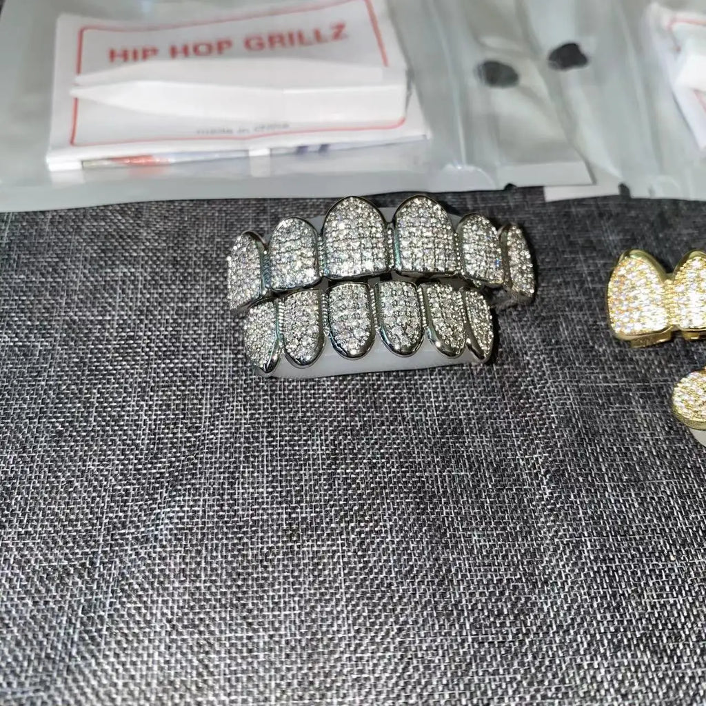 Fit Silver Plated CZ Teeth Set For Unisex Top Bottom Mouth Gold Silver Color Teeth Tooth Cap Removable HipHop Fashion Jewelry