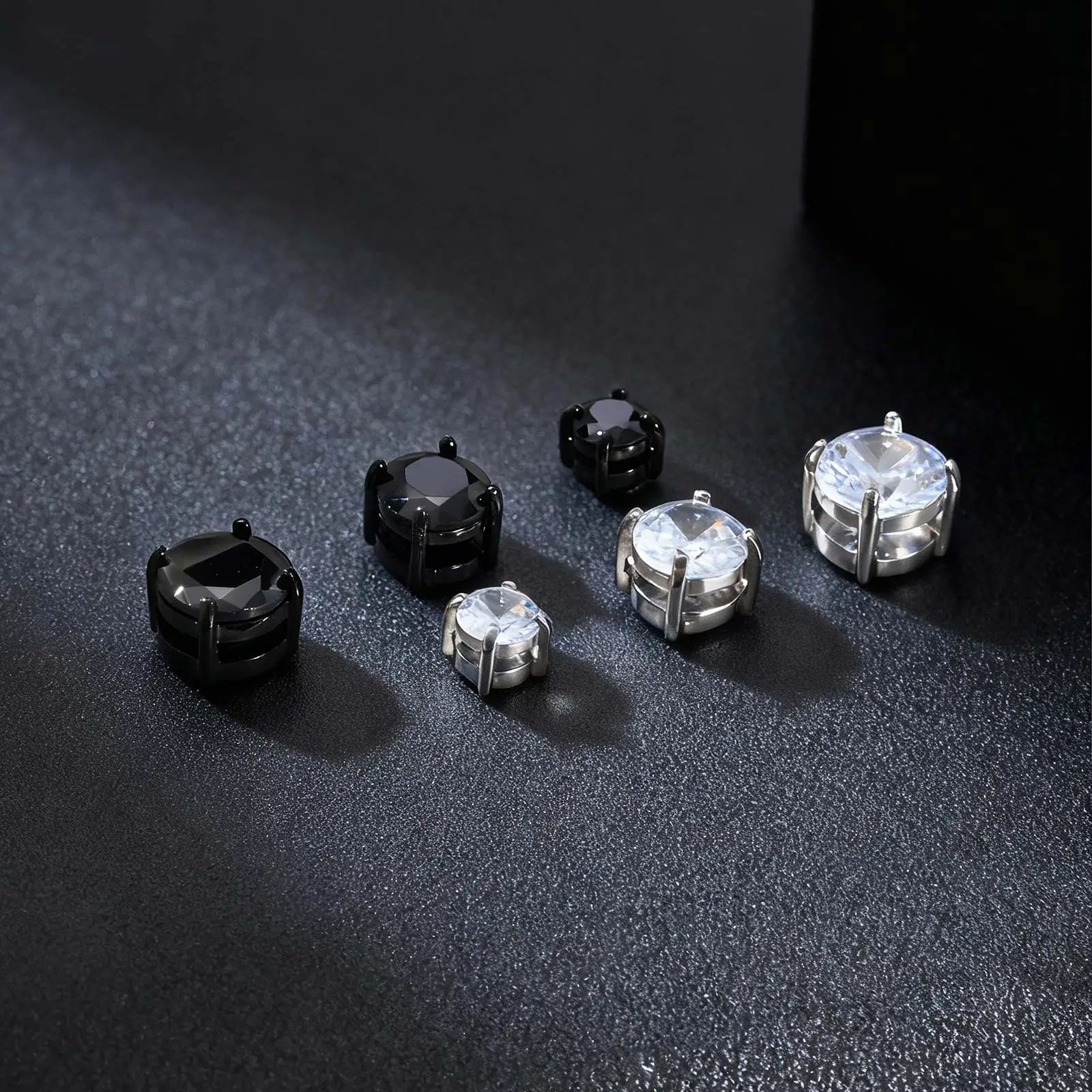 Punk Round Zircon Magnetic Ear Studs Clips Non Piercing Stainless Steel Small Earrings for Women Men Fashion Jewelry ﻿
