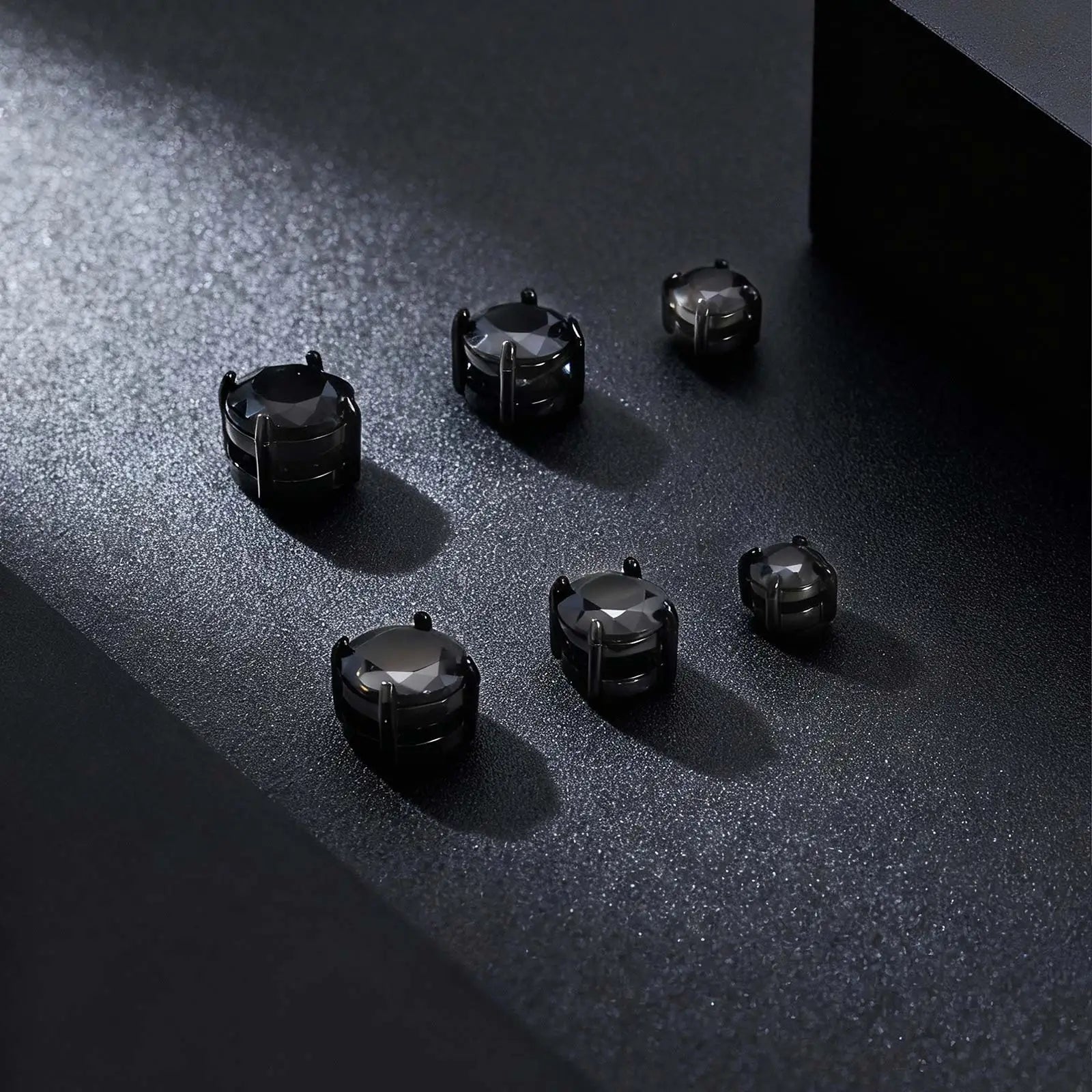 Punk Round Zircon Magnetic Ear Studs Clips Non Piercing Stainless Steel Small Earrings for Women Men Fashion Jewelry ﻿