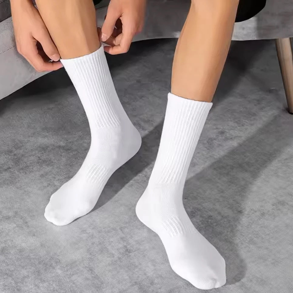 20Pairs Men's Pure Cotton High Socks Classic Black/White Breathable Sweat-Absorbent Warm Elastic Sports Crew Socks